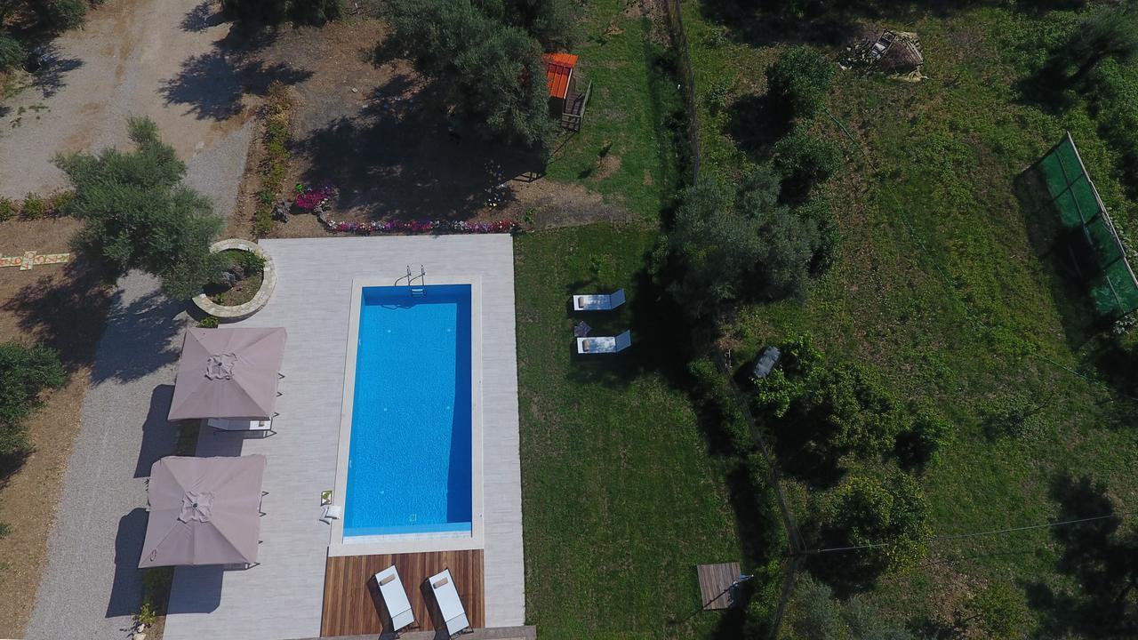Villa Elionas Apolpaina Eksteriør billede