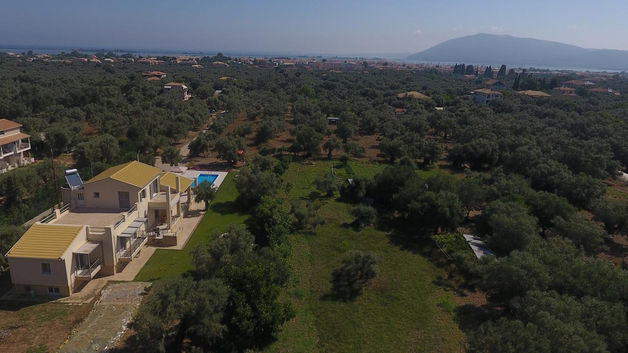 Villa Elionas Apolpaina Eksteriør billede